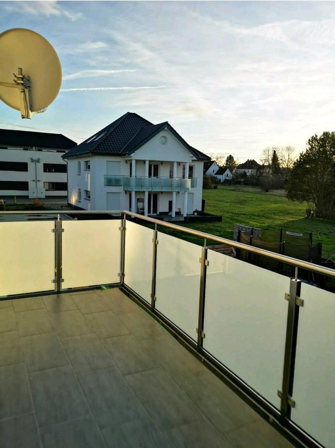 Apartament Modern Wohnen I Parkplatz I Wlan I Netflix I Balkon I 6 Schlafplaetze Bad Oeynhausen Zewnętrze zdjęcie