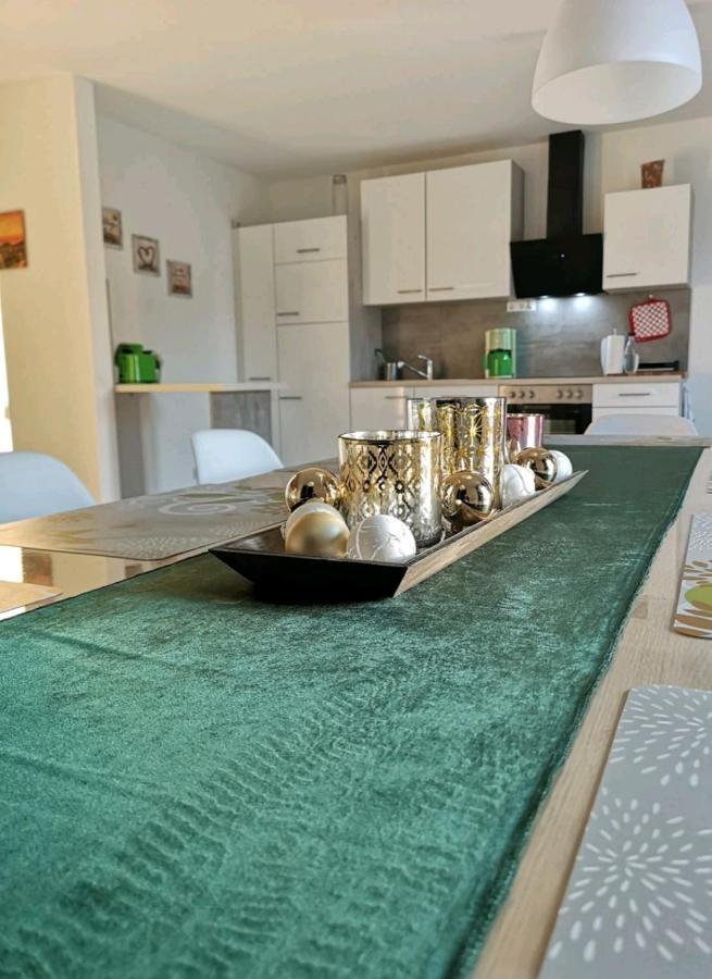 Apartament Modern Wohnen I Parkplatz I Wlan I Netflix I Balkon I 6 Schlafplaetze Bad Oeynhausen Zewnętrze zdjęcie