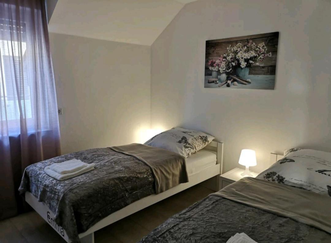 Apartament Modern Wohnen I Parkplatz I Wlan I Netflix I Balkon I 6 Schlafplaetze Bad Oeynhausen Zewnętrze zdjęcie
